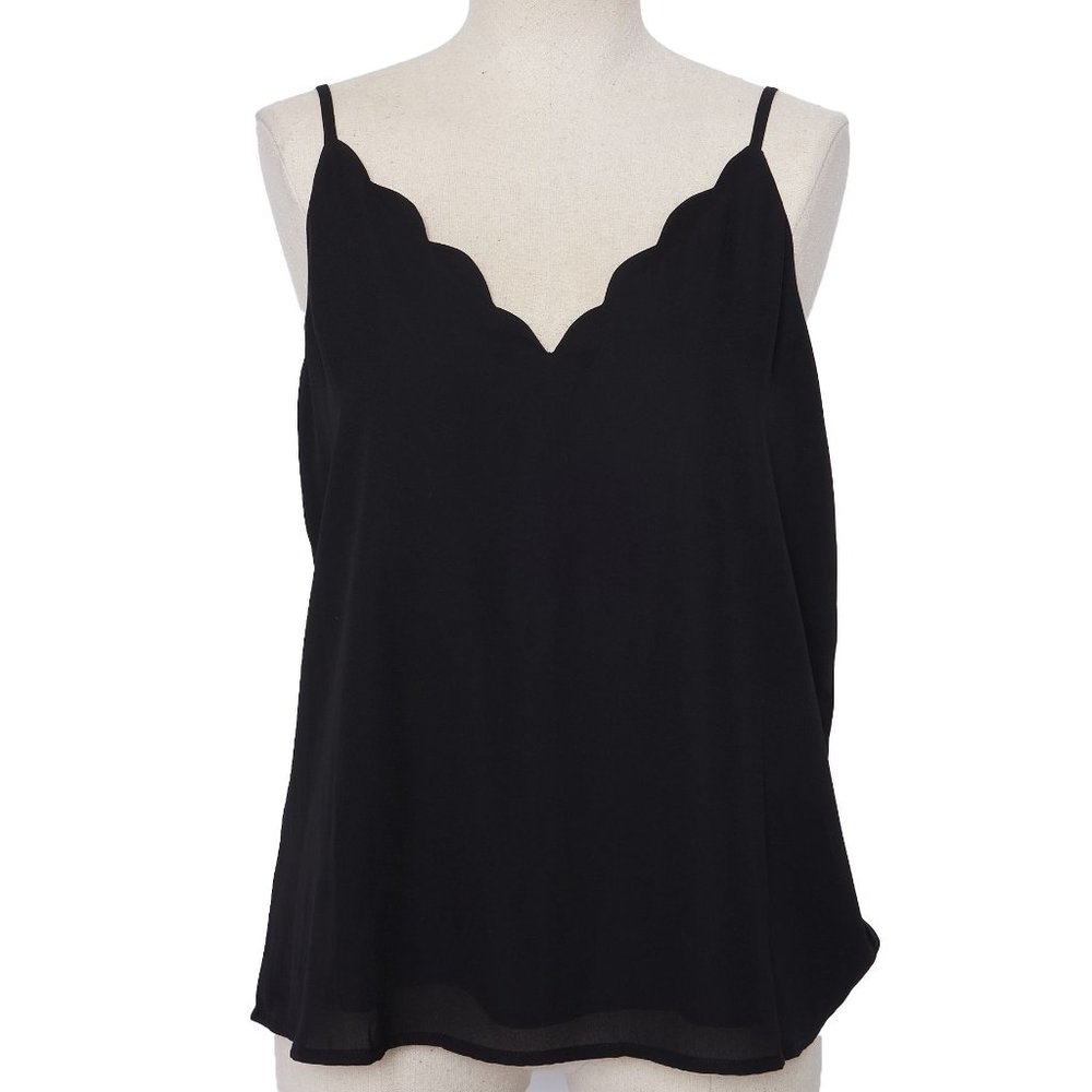 Socialite Tank, M, Black scalloped edge tank, summer tank, summer top
